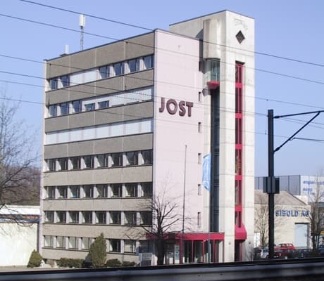 Geschäftshaus an der Wildischachenstrasse 36 in Brugg, zweiter Standort der Triflex Treuhand AG